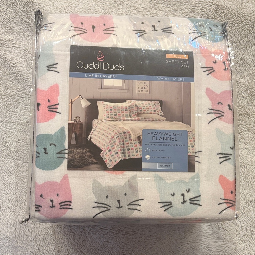 Cuddl Duds Flannel Sheet Set - Pink, Blue, White Cat Design. Brand new.
